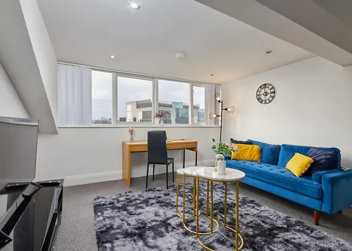 Apartment Centre - Sleeps 3 - Corporate & Family Relocations - Free Parking Leeds (West Yorkshire)