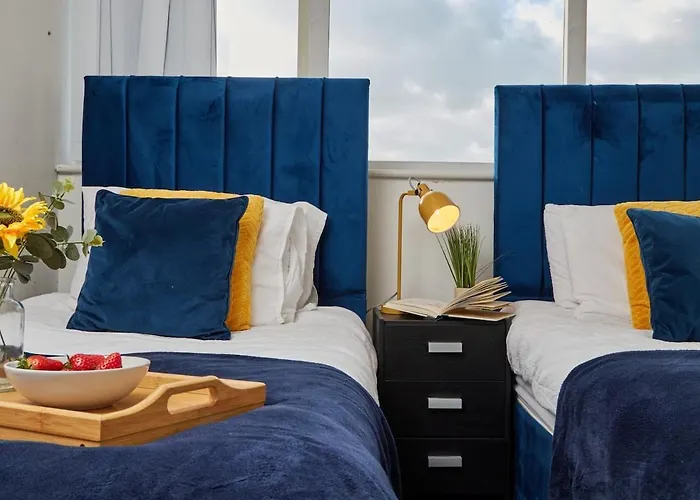 Apartment Centre - Sleeps 3 - Corporate & Family Relocations - Free Parking