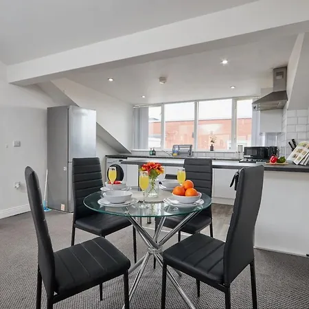 Apartment Sleeps 3 - Temporary Relocation - Work & Family Stays - Free Parking