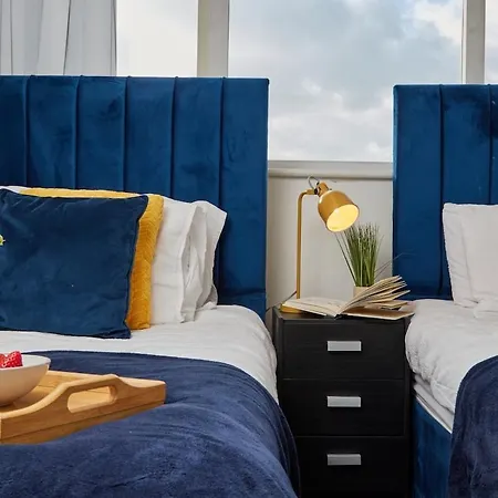 Apartment Sleeps 3 - Temporary Relocation - Work & Family Stays - Free Parking