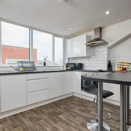 Sleeps 3 - Temporary Relocation - Work & Family Stays - Free Parking